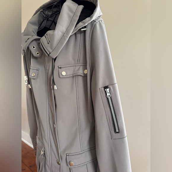 Goode Rider equestrian jacket - Picture 3 of 9